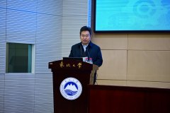 机械工程取从动化学院举办先辈配备取智能制制